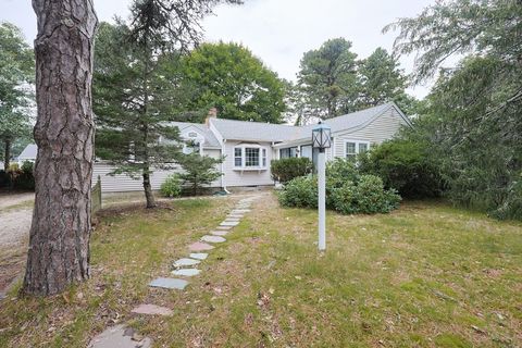 15 Glendon Road Dennis MA 02639