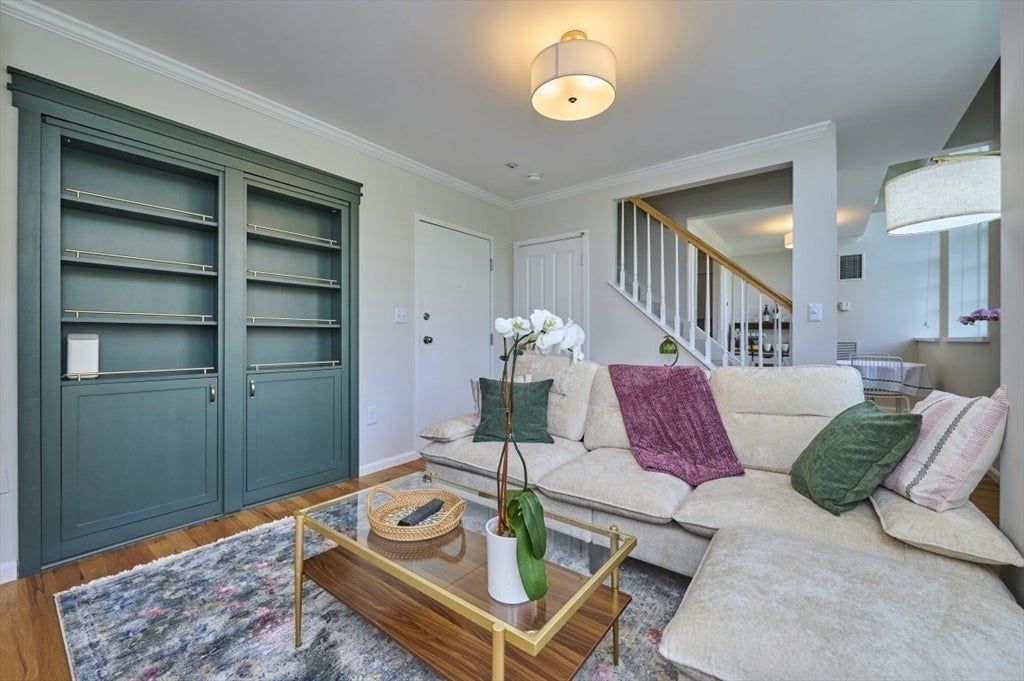 106 13th Street 327