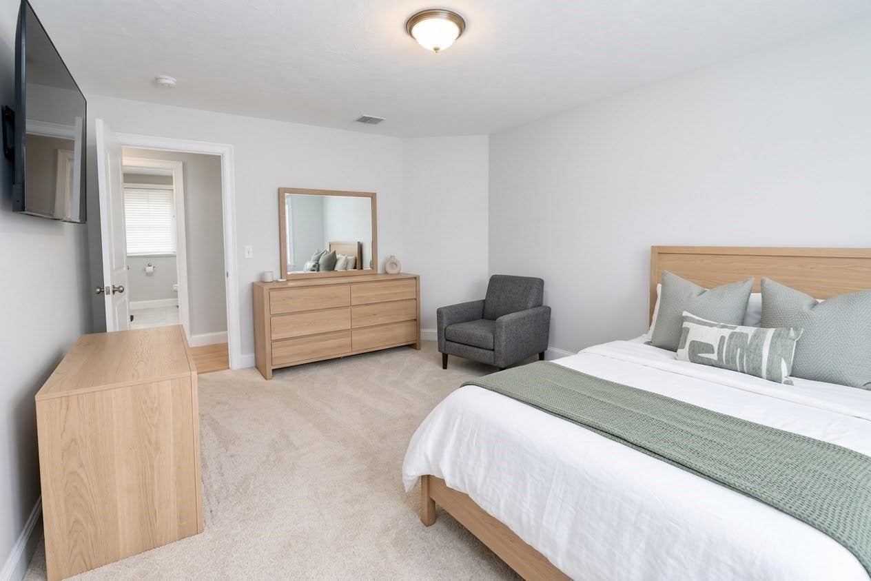 1531 Broadway, Raynham, MA Photo #11