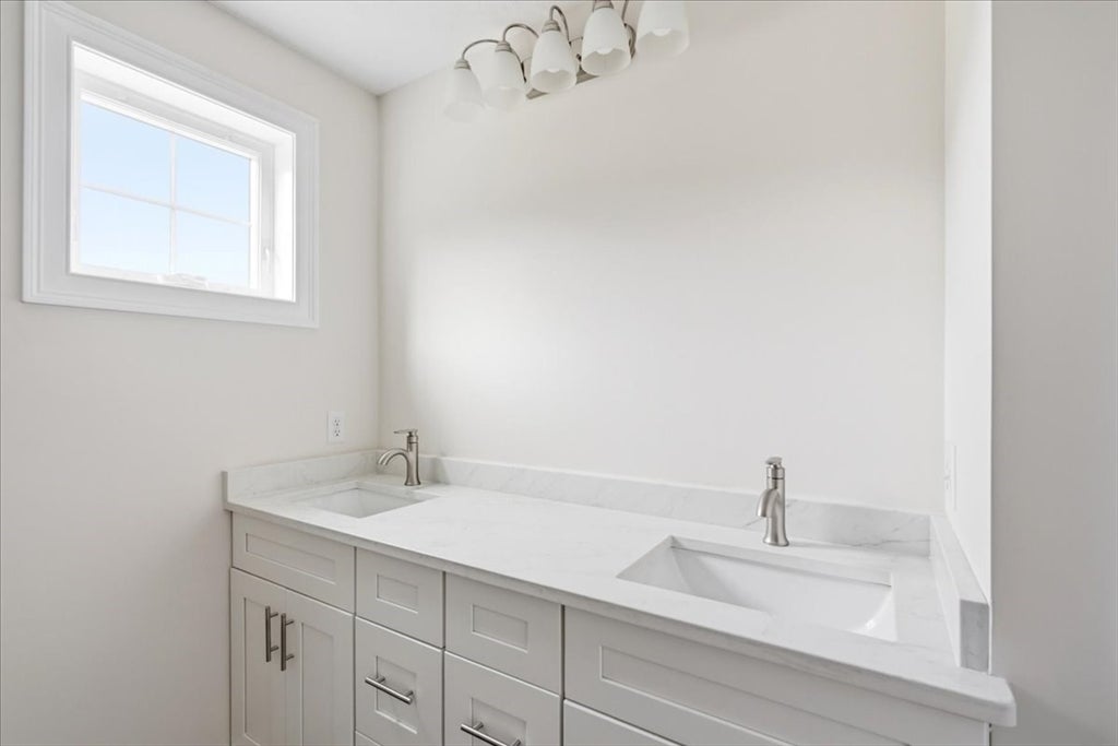 9 Jasmine Way, Bridgewater, MA Photo #12