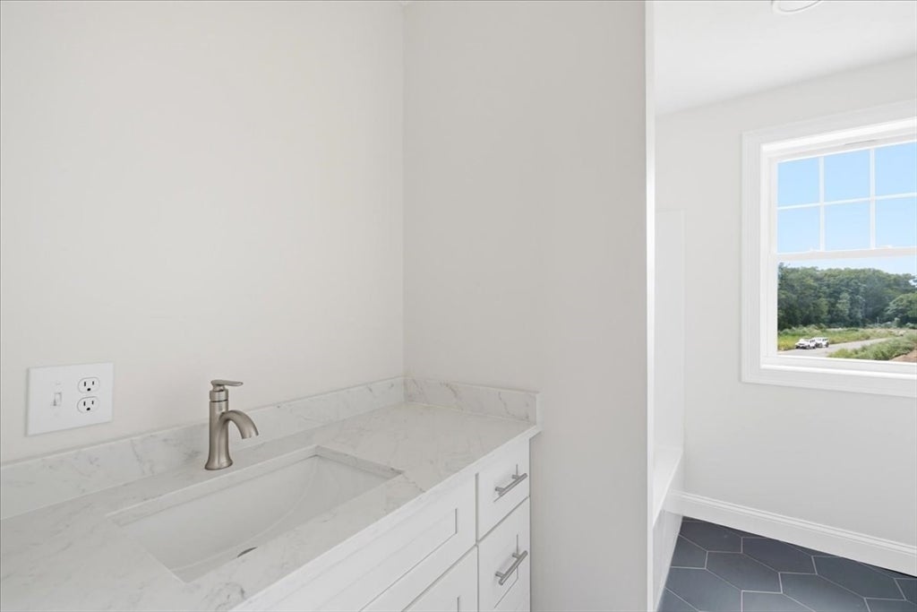 9 Jasmine Way, Bridgewater, MA Photo #16