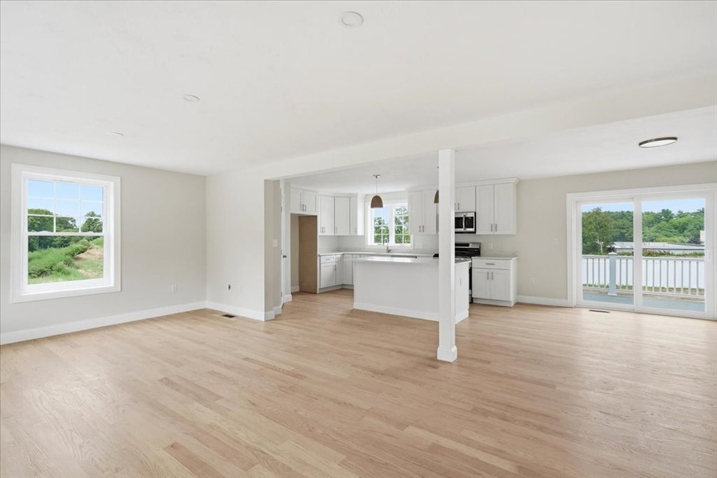 9 Jasmine Way, Bridgewater, MA Photo #5