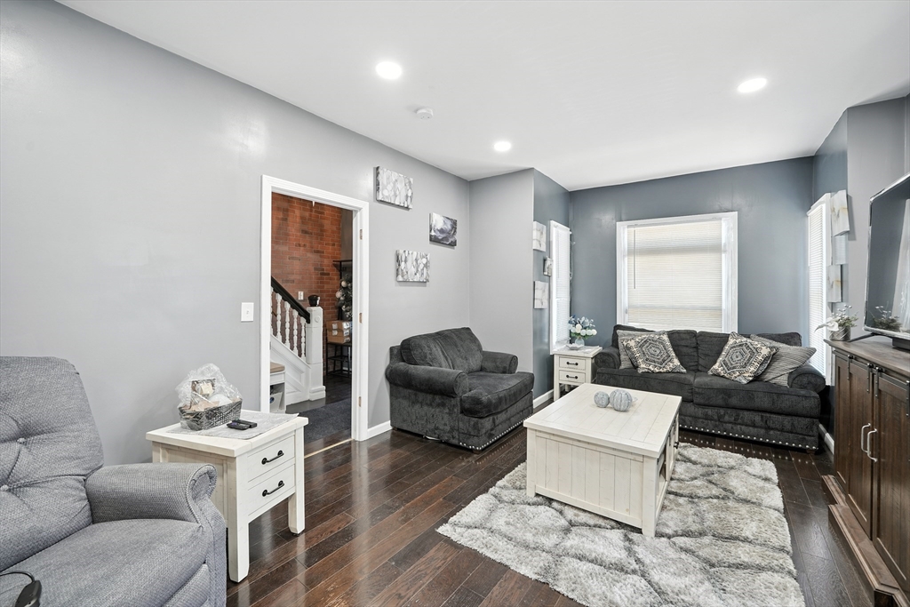 3 Ashley St
