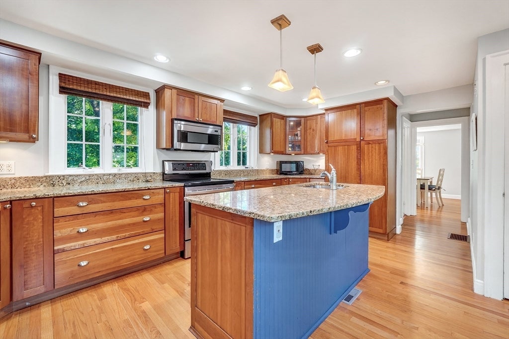 4 Sherman Road, Stoneham, MA, 4 Sherman Road, Stoneham, MA Photo #16