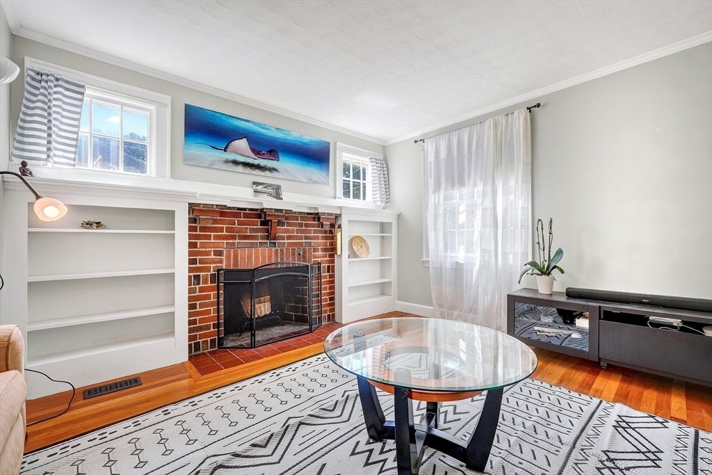 4 Sherman Road