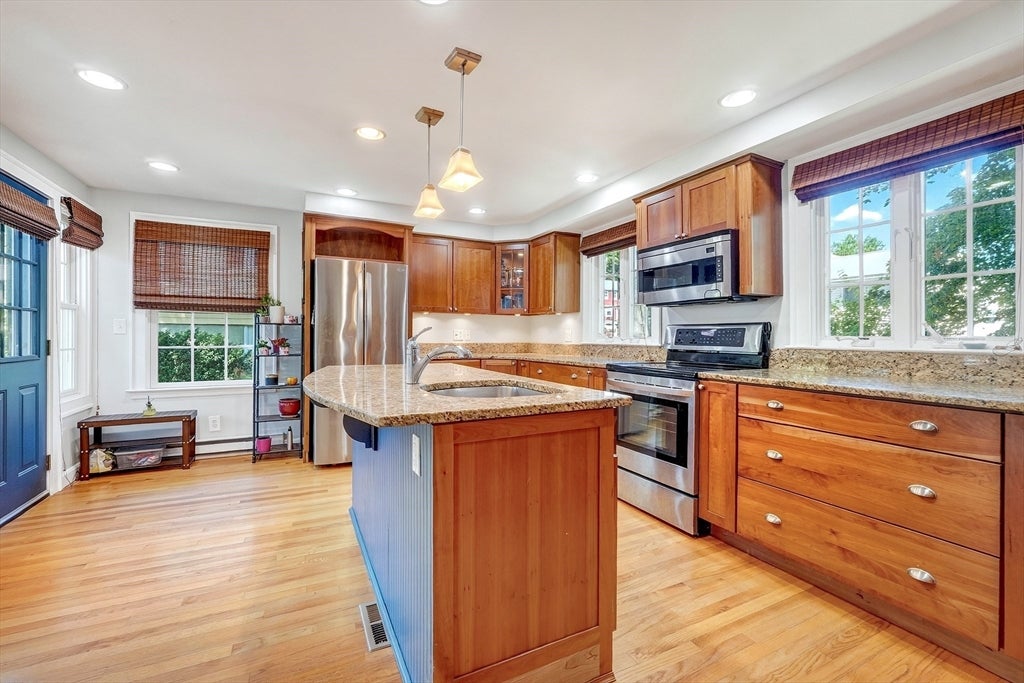 4 Sherman Road, Stoneham, MA, 4 Sherman Road, Stoneham, MA Photo #15