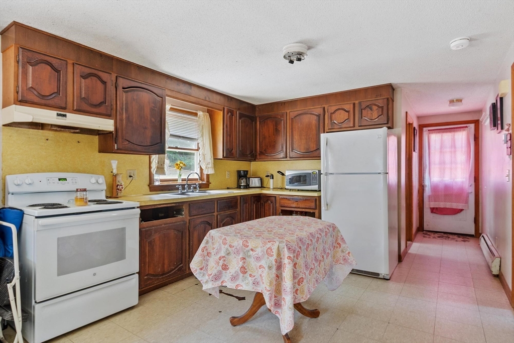 26 Royalston Rd. North