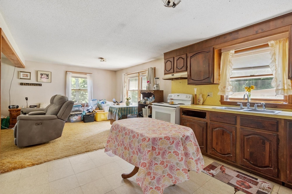 26 Royalston Rd. North