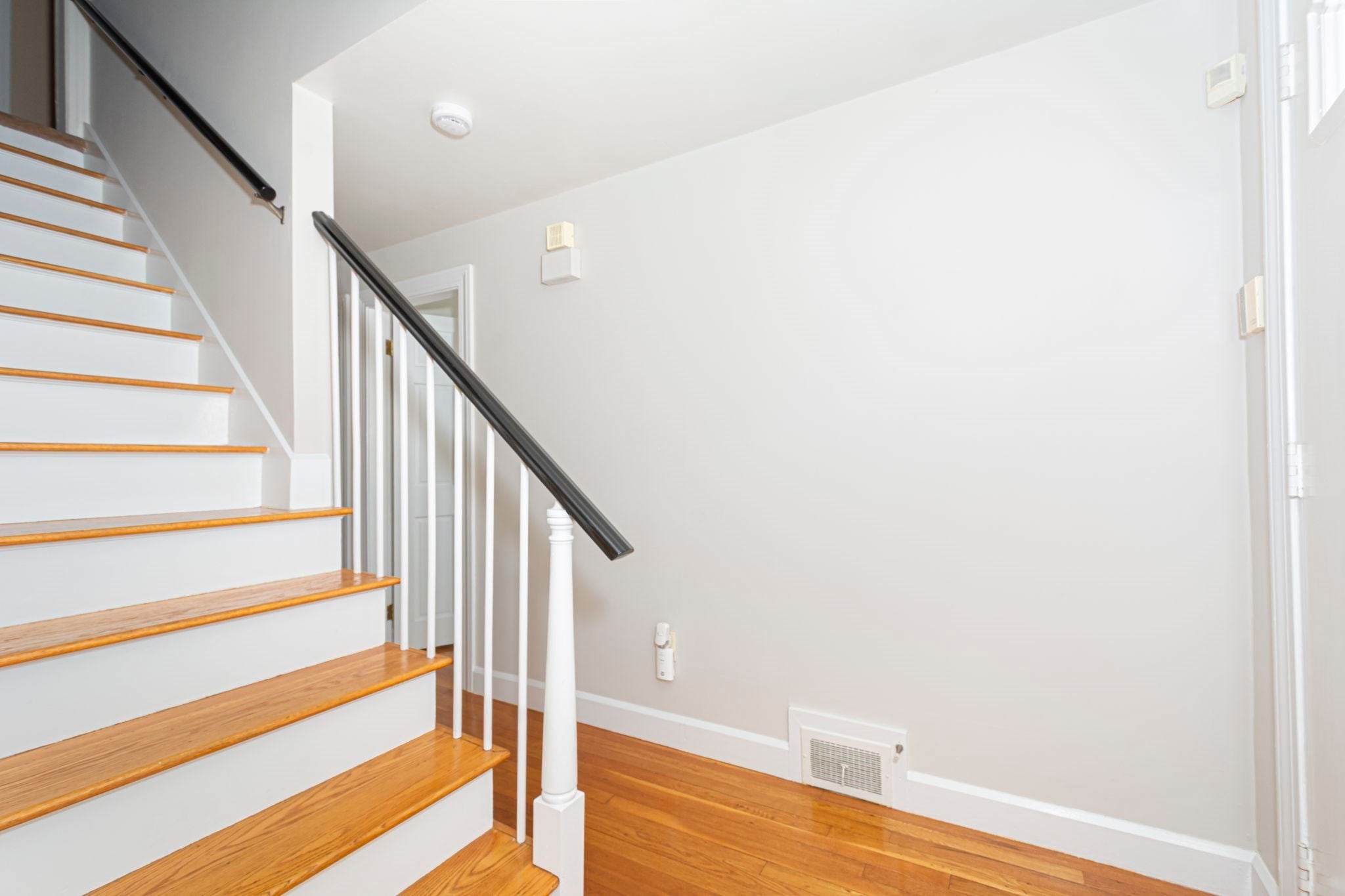 10 Farview Ave