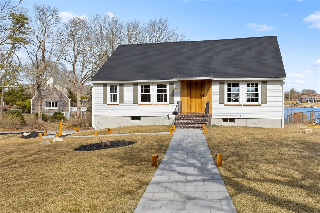 8 Pine Tree Drive