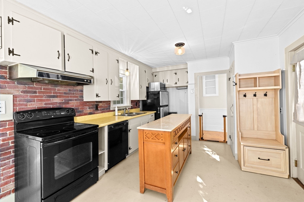 37 Brook St