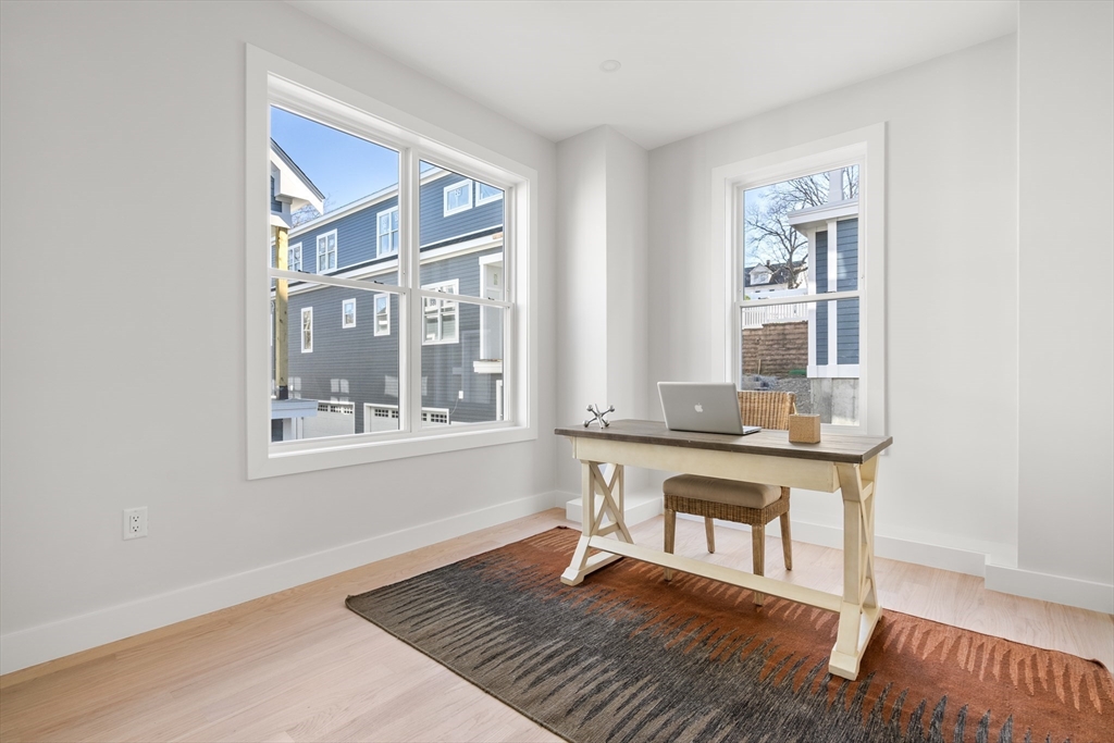 62 Albertina Street G