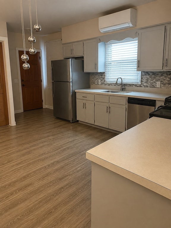162 Salina St, Providence, RI, 162 Salina St, Providence, RI Photo #23
