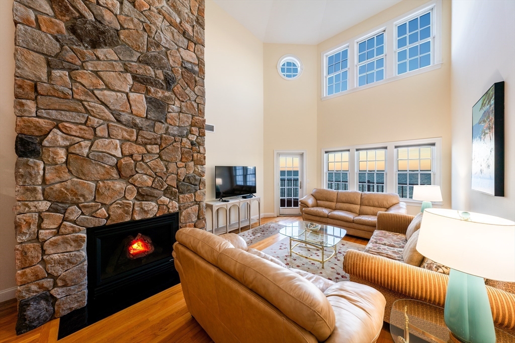 286 Grand Avenue 6