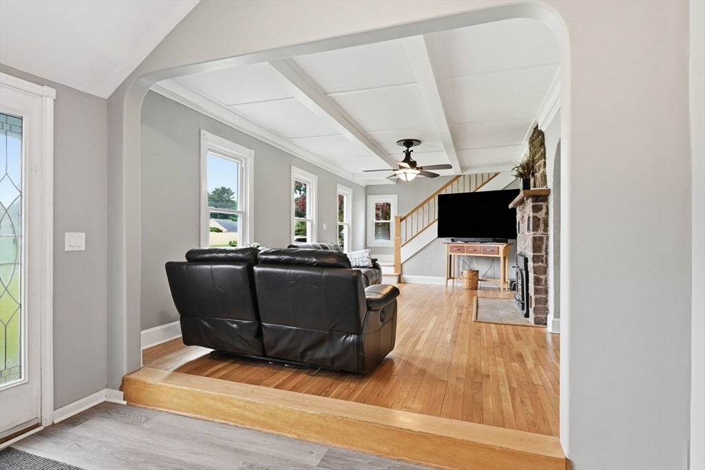 142 Cooper ST, Agawam, MA, 142 Cooper ST, Agawam, MA Photo #5