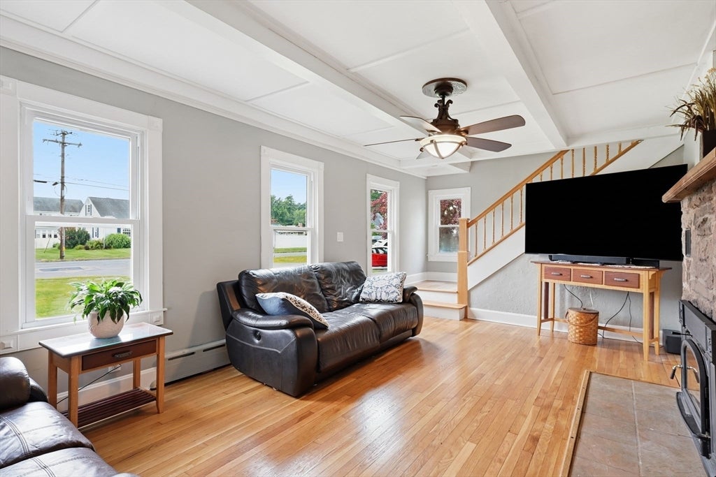 142 Cooper ST, Agawam, MA, 142 Cooper ST, Agawam, MA Photo #6