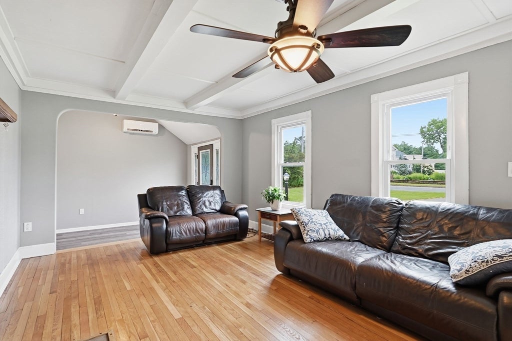 142 Cooper ST, Agawam, MA, 142 Cooper ST, Agawam, MA Photo #9