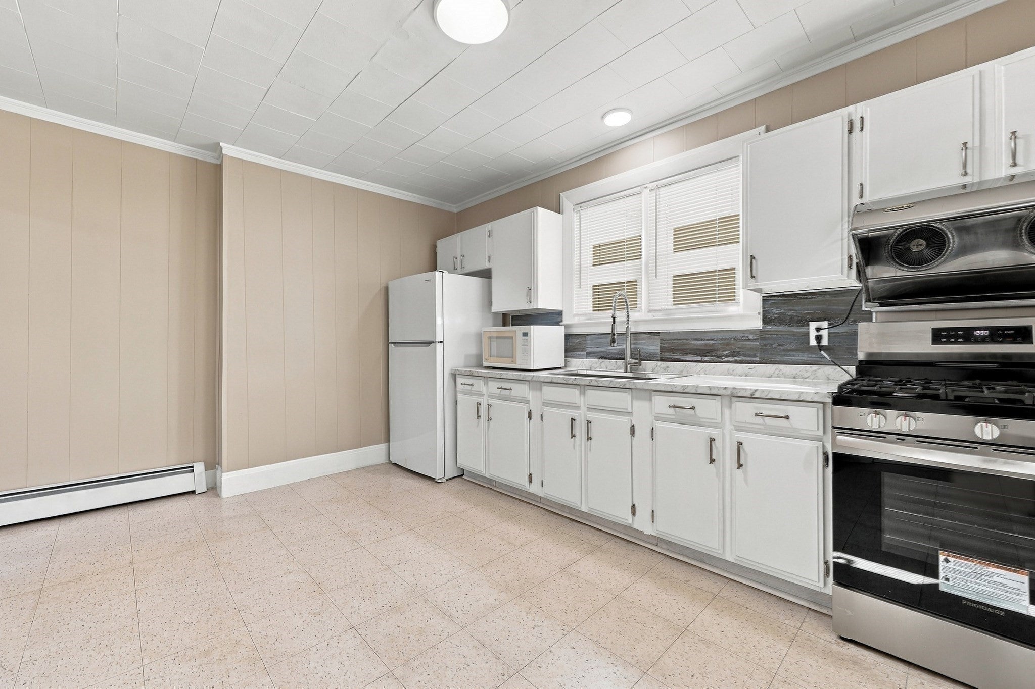 40 Bunker Hill Ave, Lowell, MA, 40 Bunker Hill Ave, Lowell, MA Photo #23
