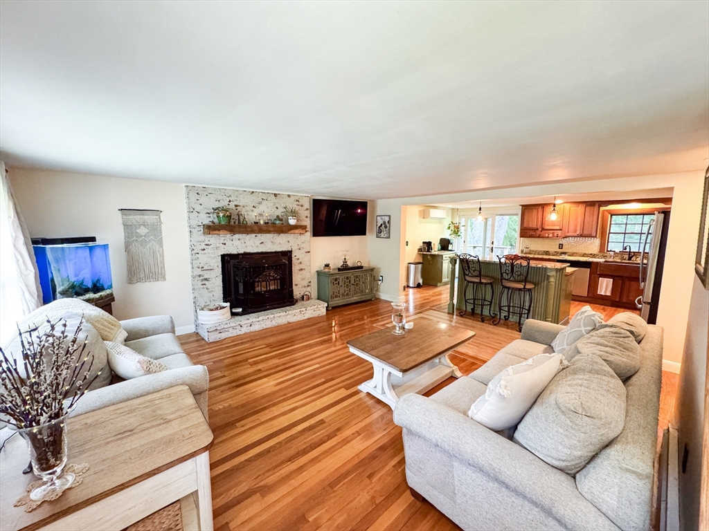 15 Whitney Dr