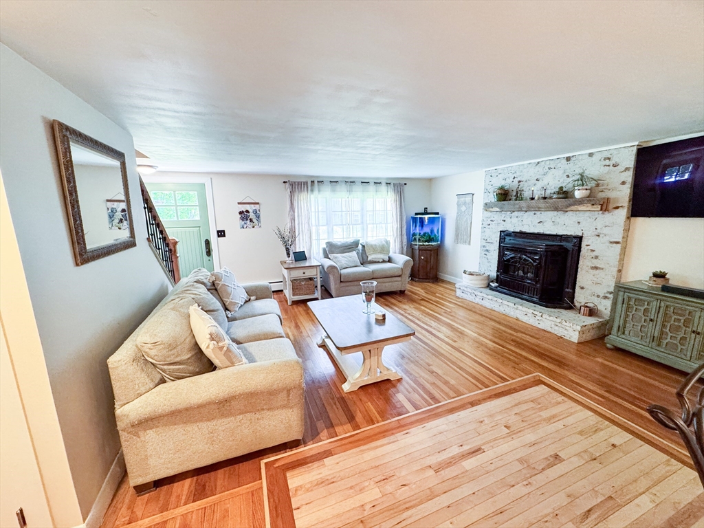15 Whitney Dr