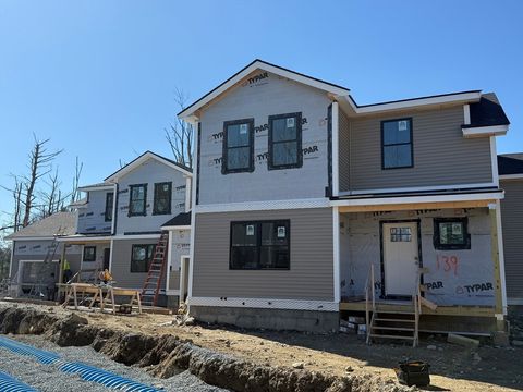 Photo of 139 Essex Street #139, Middleton, MA 01949 (MLS # 73507459)