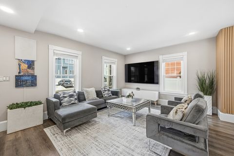 13 Leyden St Medford MA 02155