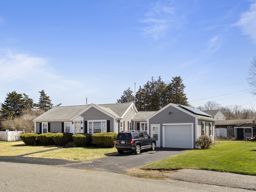 14 Greystone Ave