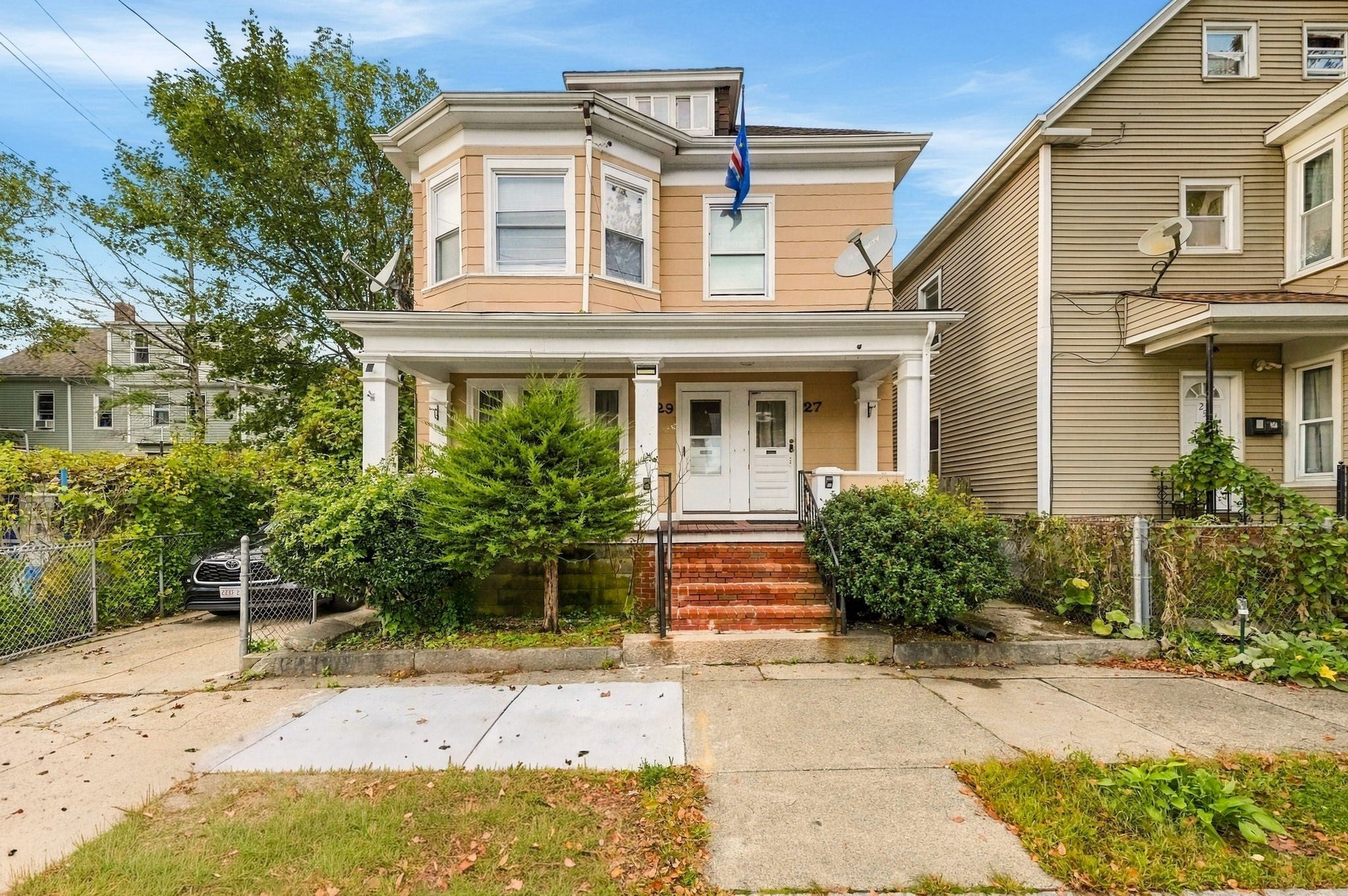 27-29 Willow St