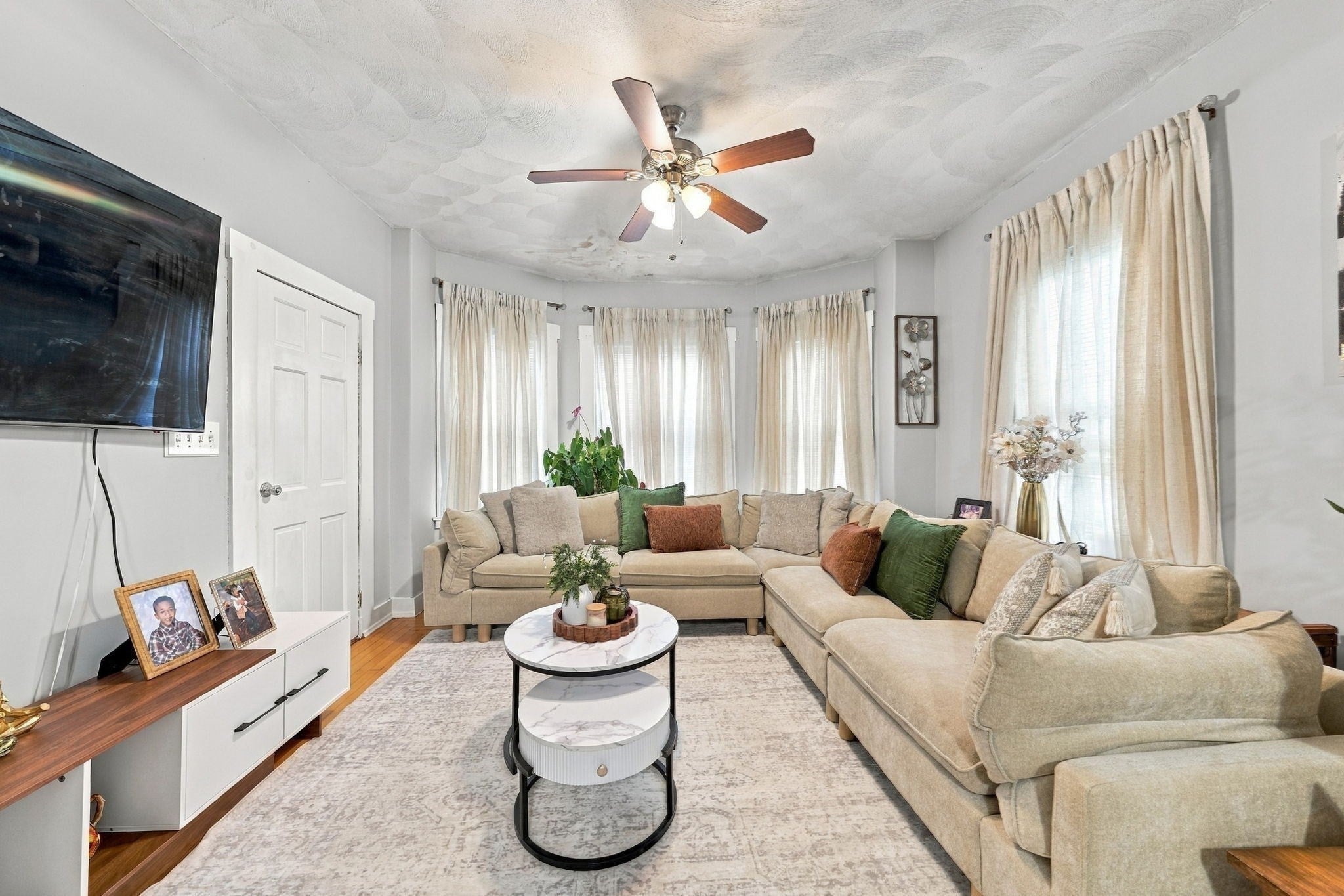 27-29 Willow St