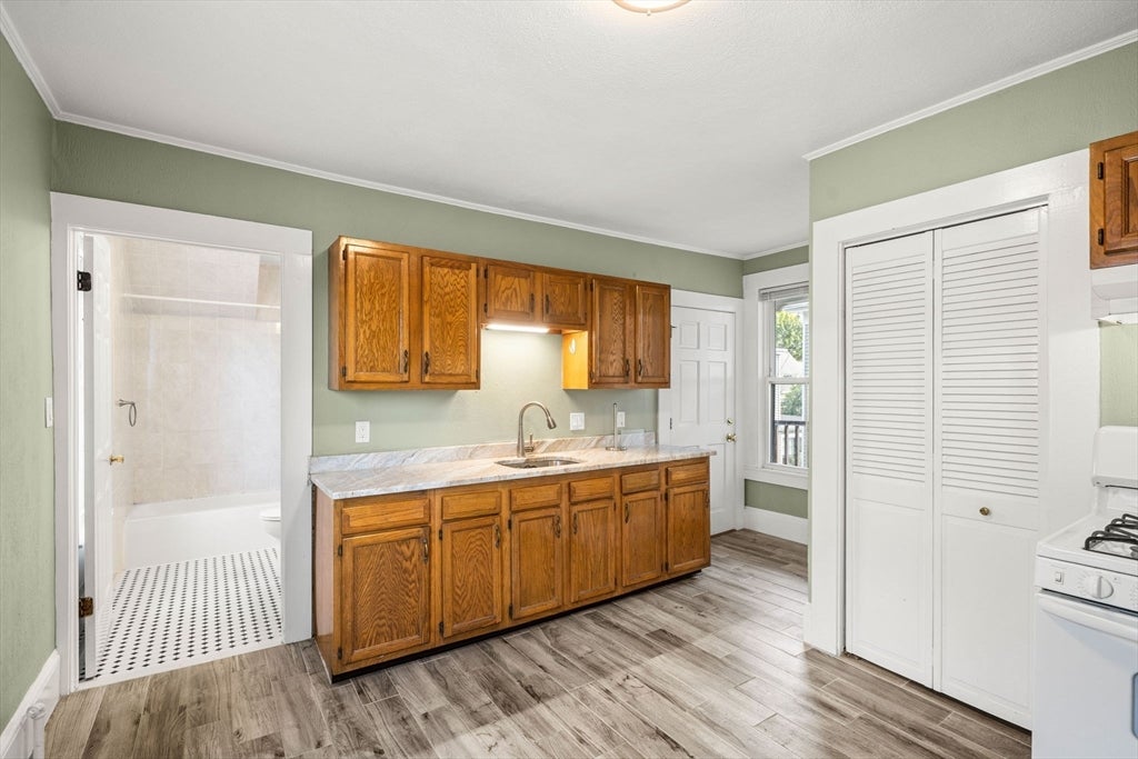 13 Knowlton St, Beverly, MA Photo #5