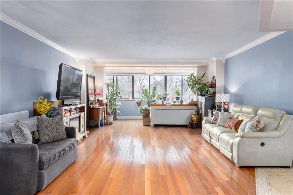 6 Whittier Place 4N