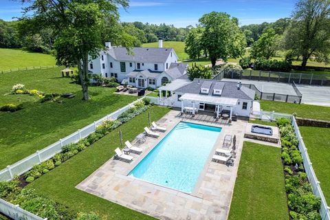 31 Lambert's Cove Rd. Tisbury MA 02568