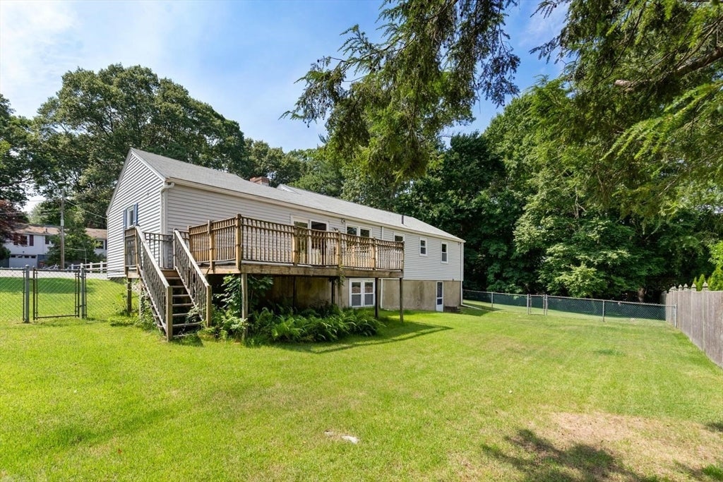 24 Hillside Avenue, Holbrook, MA Photo #31