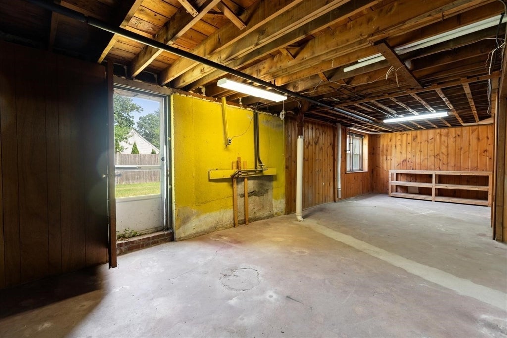 24 Hillside Avenue, Holbrook, MA Photo #26