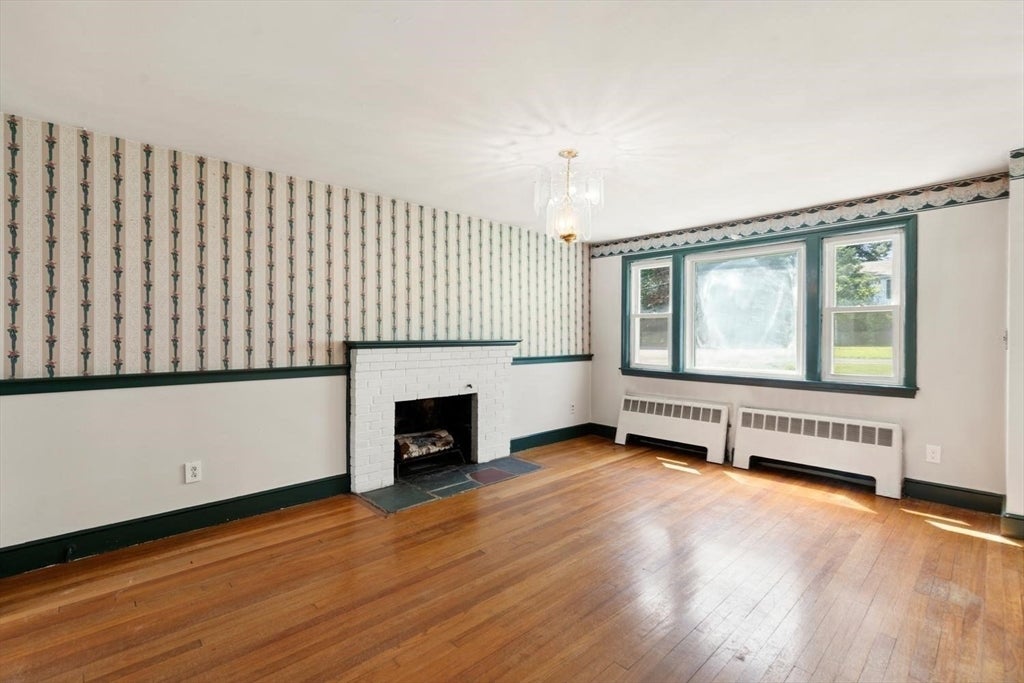 24 Hillside Avenue, Holbrook, MA Photo #17