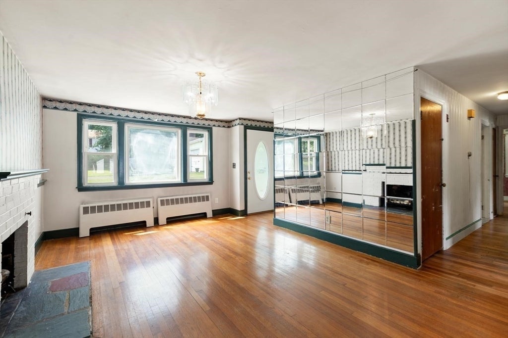 24 Hillside Avenue, Holbrook, MA Photo #19