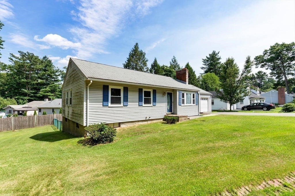 24 Hillside Avenue, Holbrook, MA Photo #33