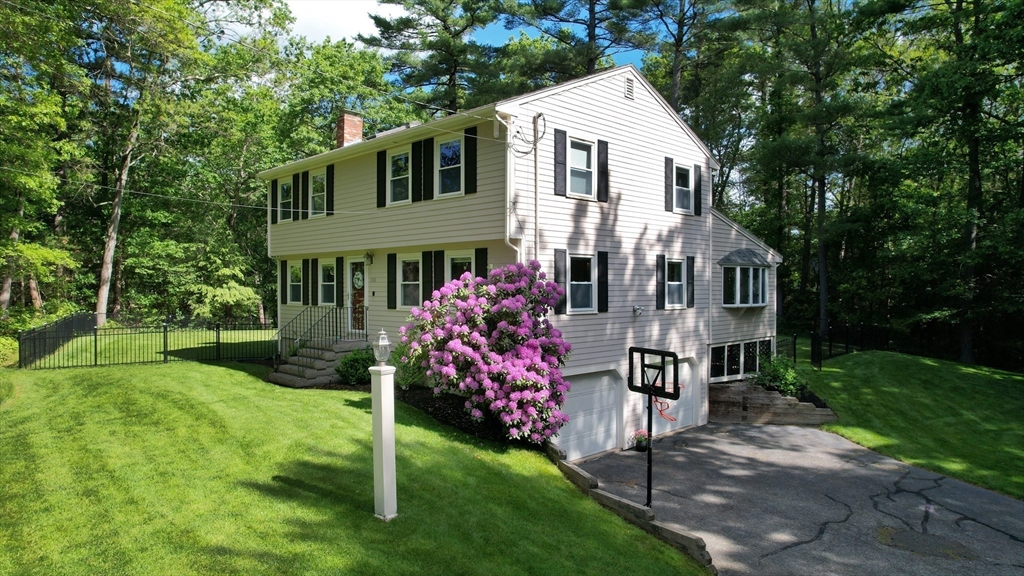 1000 Forest St