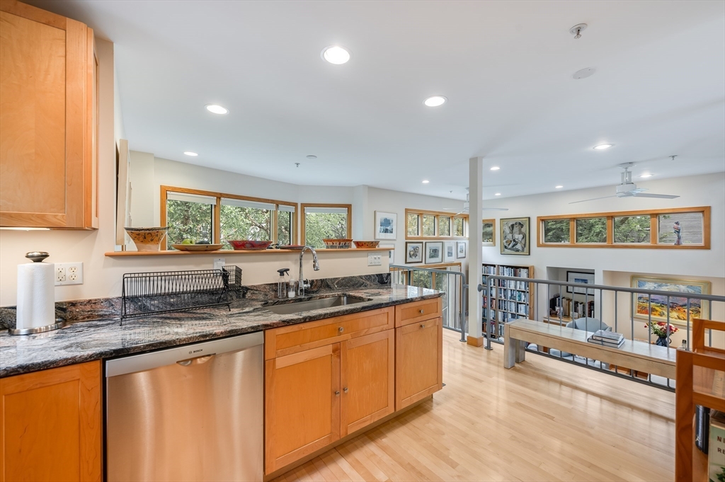 22 Decatur Street 20