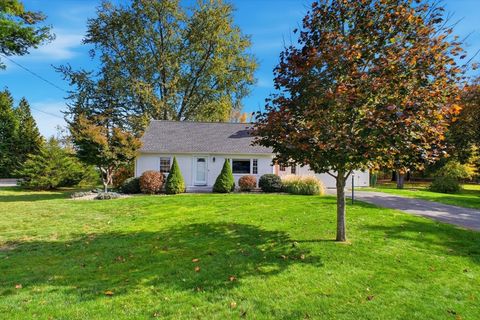 Photo of 603 Parker St, East Longmeadow, MA 01028 (MLS # 73448019) Photo of 603 Parker St, East Longmeadow, MA 01028 (MLS # 73448019)