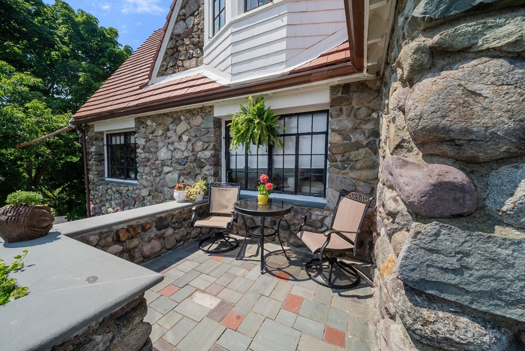 63 Crabtree Road