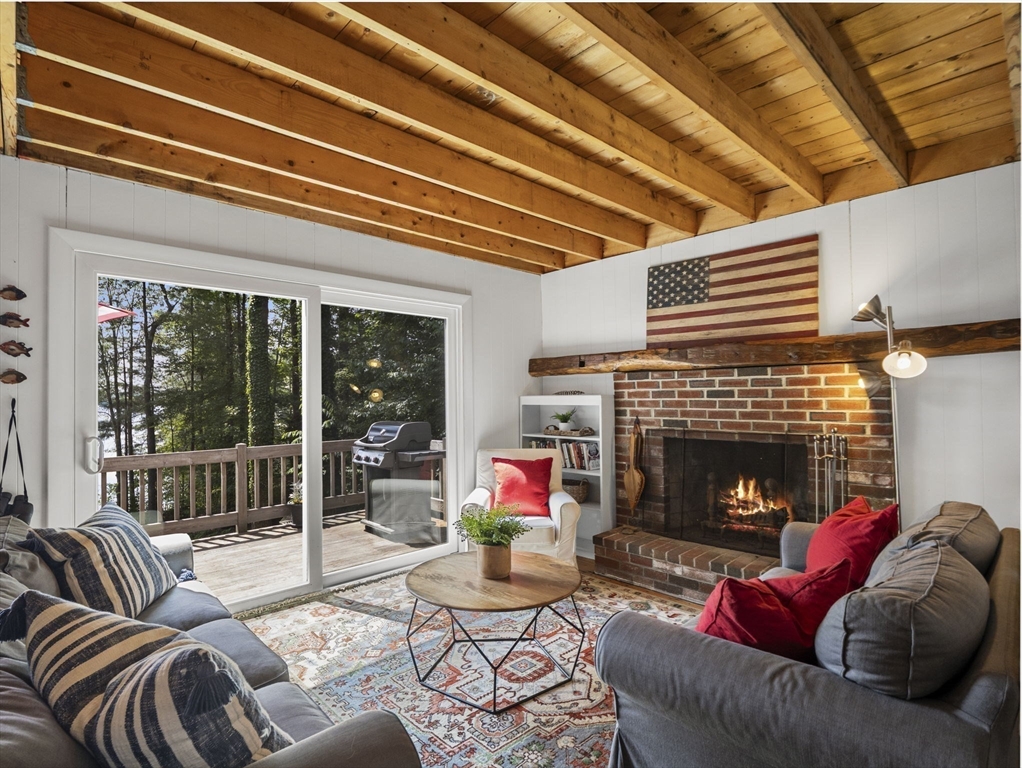 7 Seneca Drive