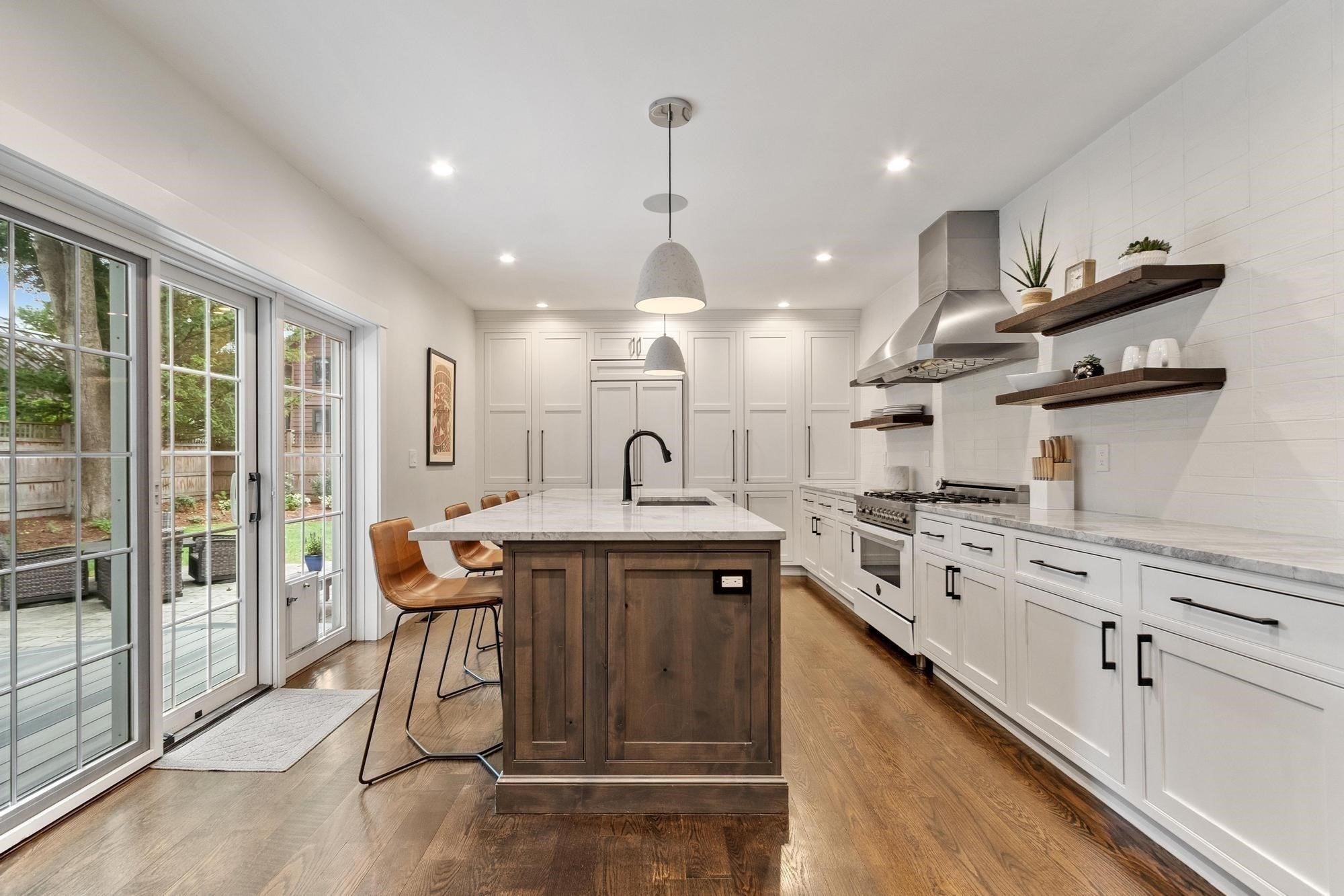 245 Summer Ave, Reading, MA Photo #11