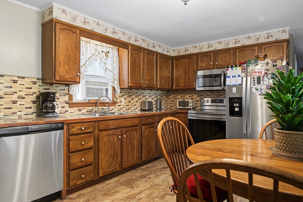 69 Thomas Street, Woonsocket, RI, 69 Thomas Street, Woonsocket, RI Photo #7