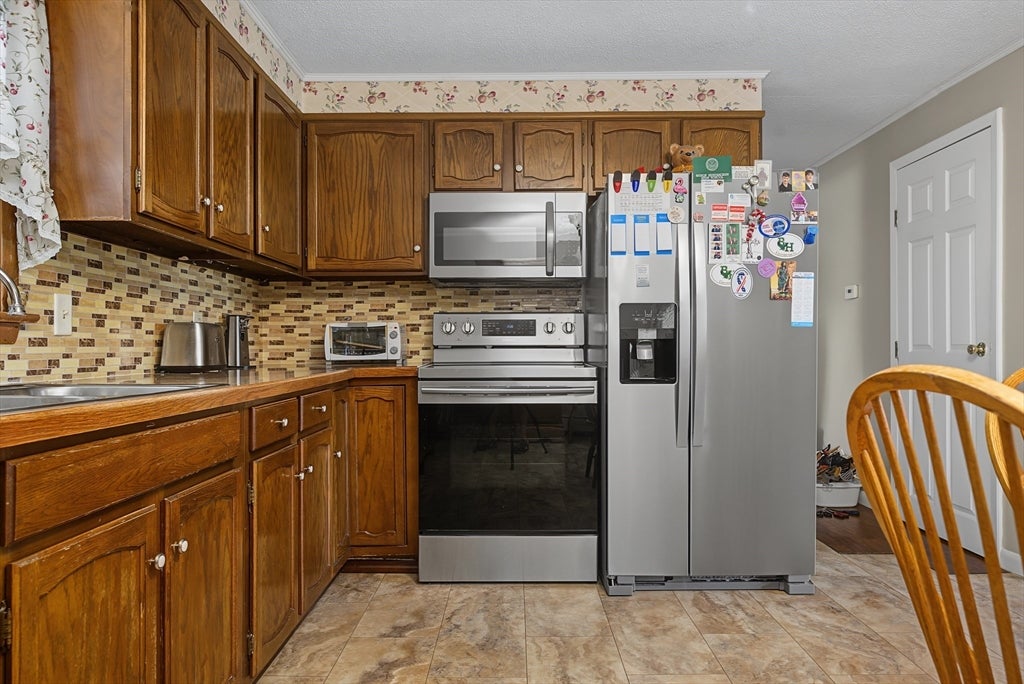 69 Thomas Street, Woonsocket, RI, 69 Thomas Street, Woonsocket, RI Photo #9