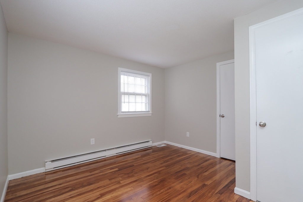 83 Newhall St, Springfield, MA Photo #10