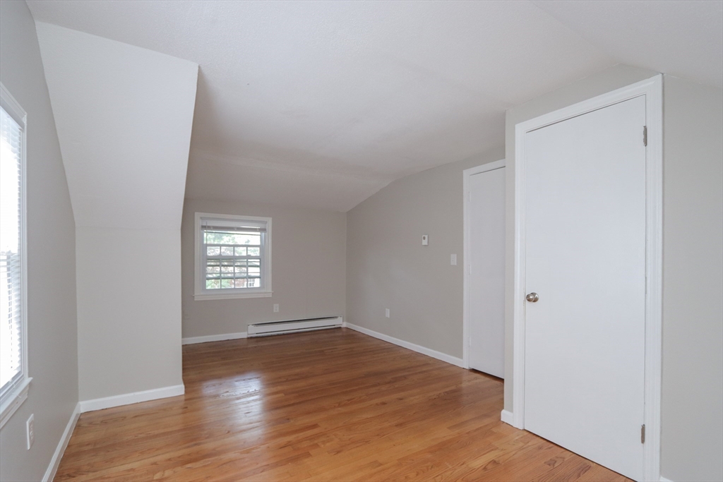 83 Newhall St, Springfield, MA Photo #19