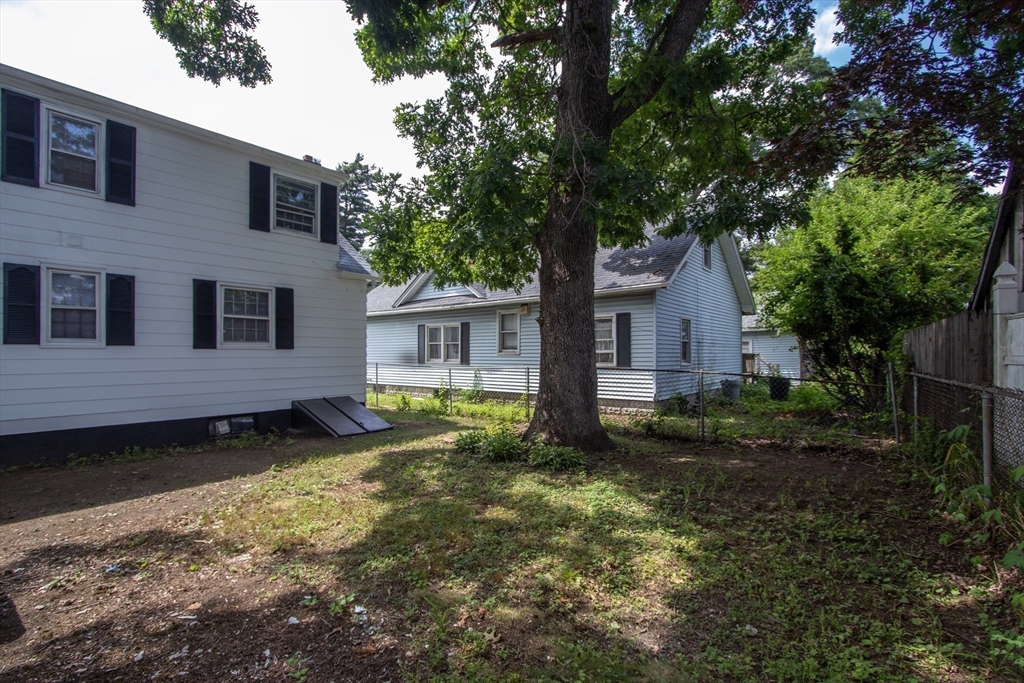 83 Newhall St, Springfield, MA Photo #22