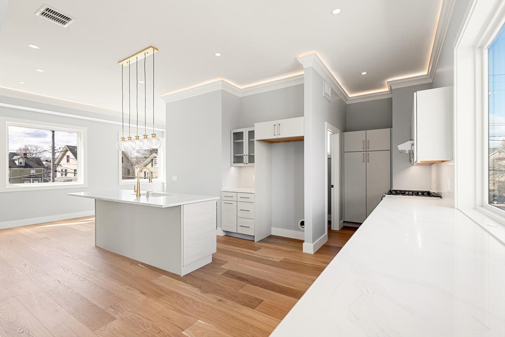 308 Newton Street 2