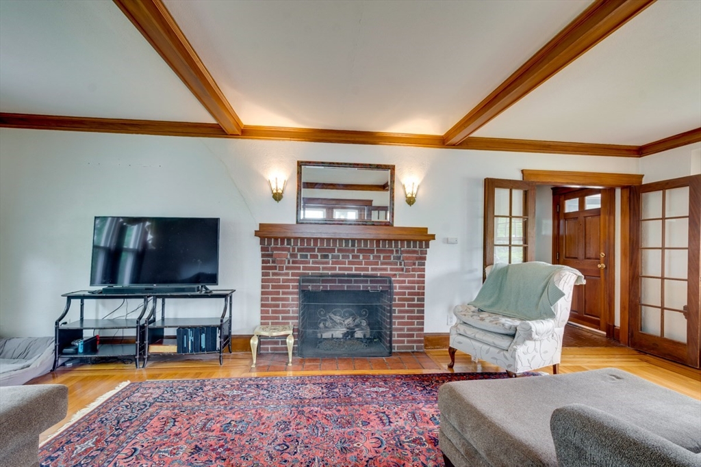 29 Undine Rd
